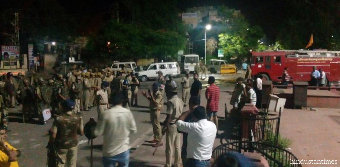 Two groups clashed late night in Jaipur, tension in the area