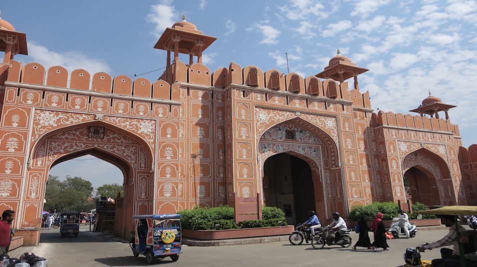 ajmeri gate of jaipur