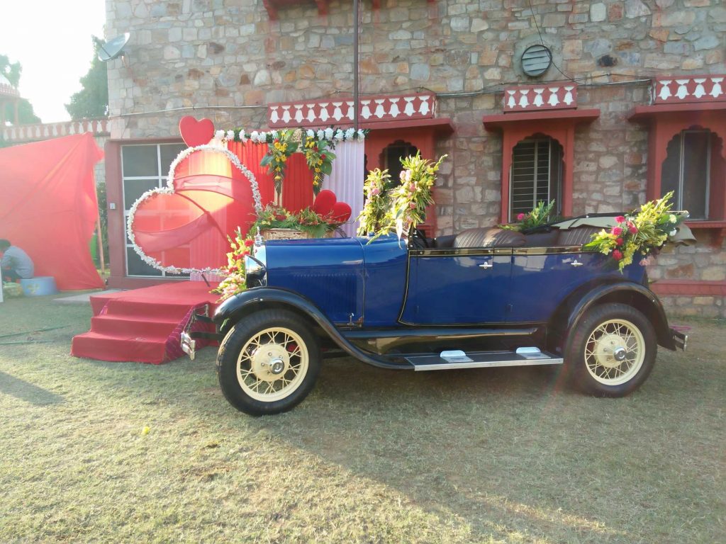 vintage car in jaipur