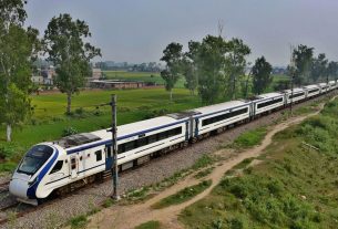 Jaipur-Indore train