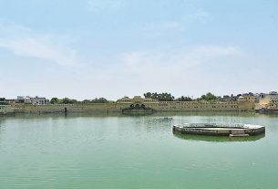 boating in talkatora lake jaipur