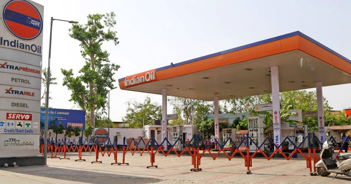 Rajasthan Petrol pump operators on strike