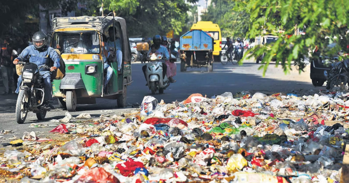 Fine on company for not picking up garbage in Jaipur